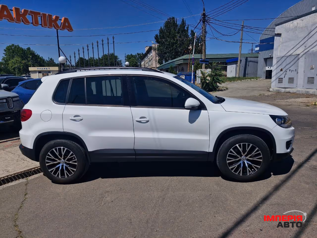 Volkswagen Tiguan - фото 3