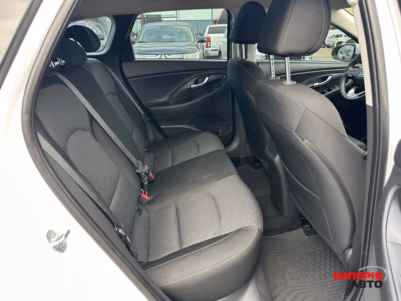 Hyundai i30 - фото 30