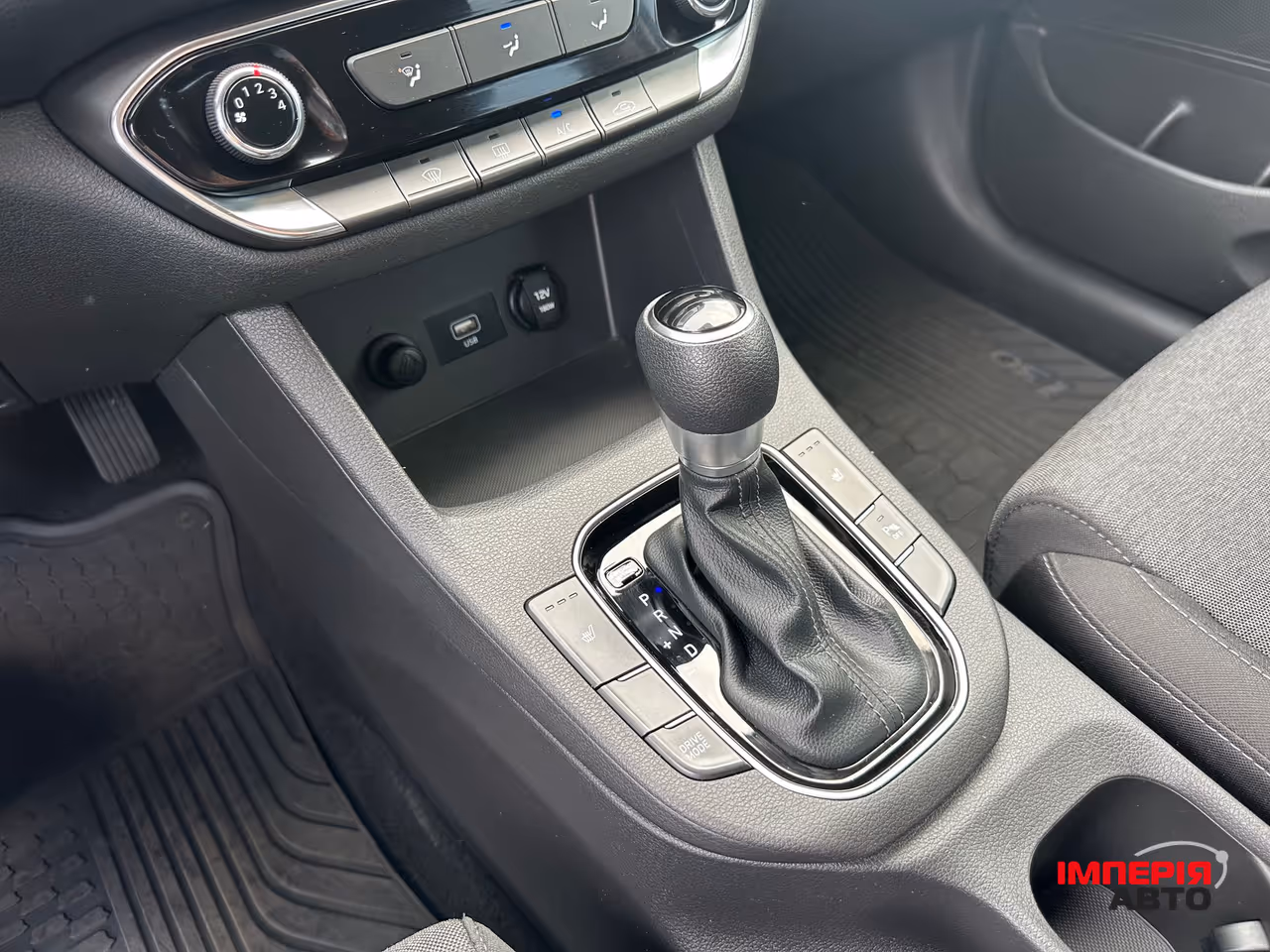 Hyundai i30 - фото 21