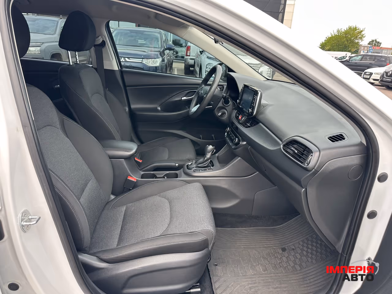 Hyundai i30 - фото 27