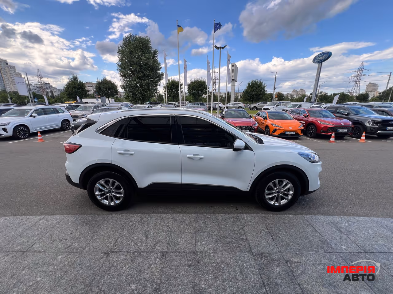 Ford Kuga - фото 8