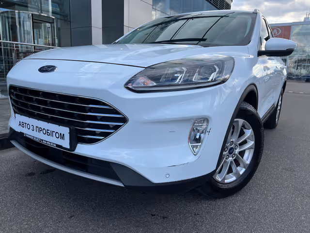 Ford Kuga - фото 1