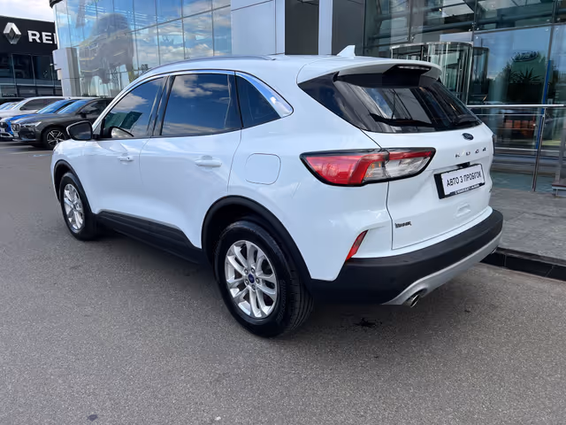 Ford Kuga - фото 5
