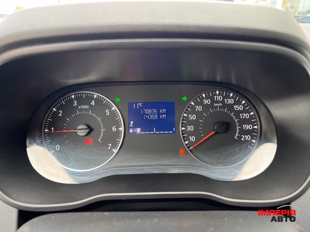 Renault Duster - фото 17