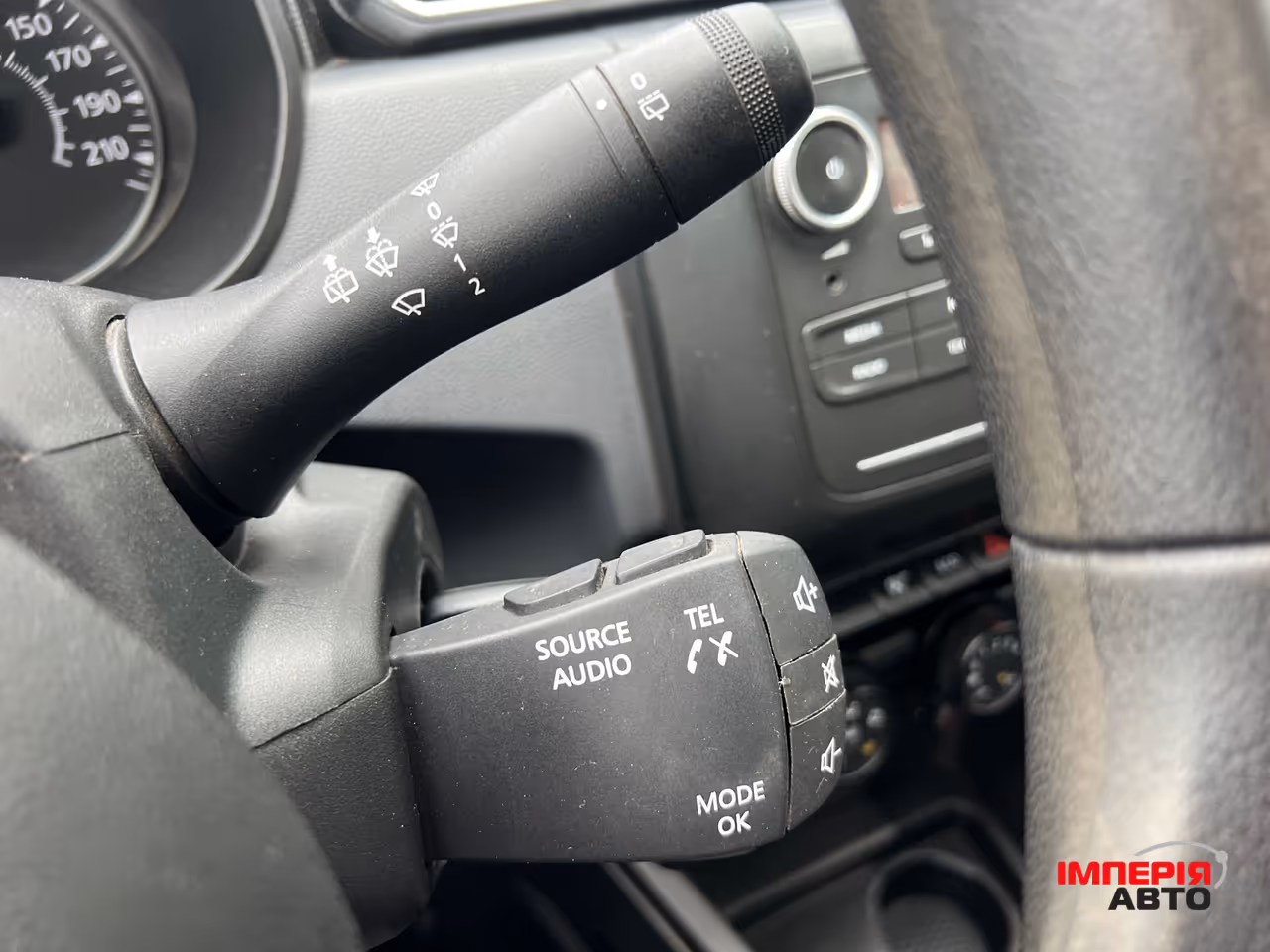 Renault Duster - фото 19