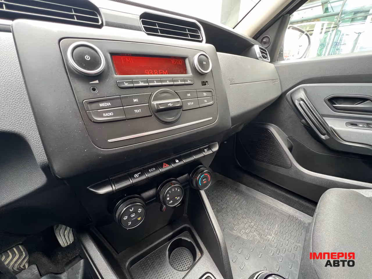 Renault Duster - фото 22