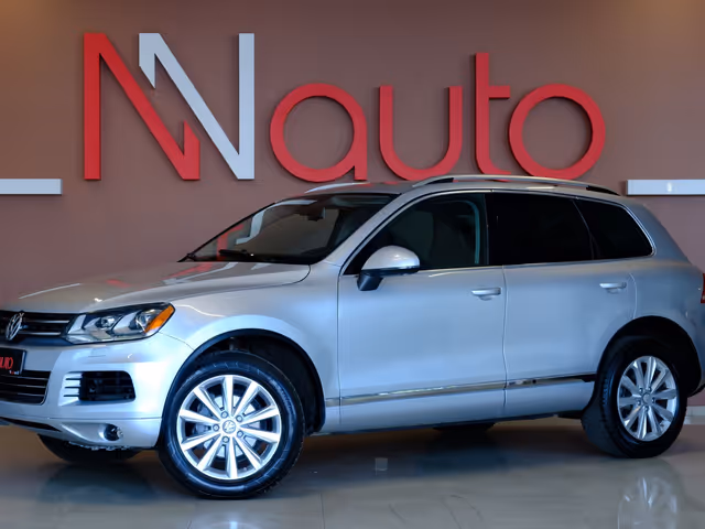 Volkswagen Touareg - фото 1