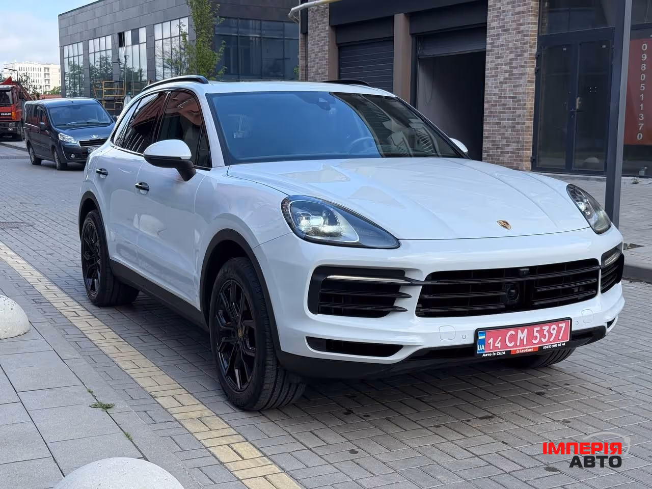 Porsche Cayenne - фото 1