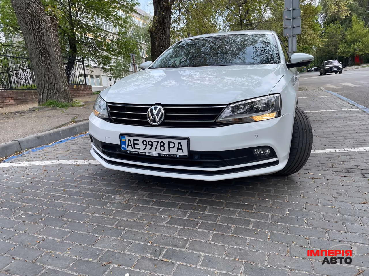 Volkswagen Jetta - фото 1