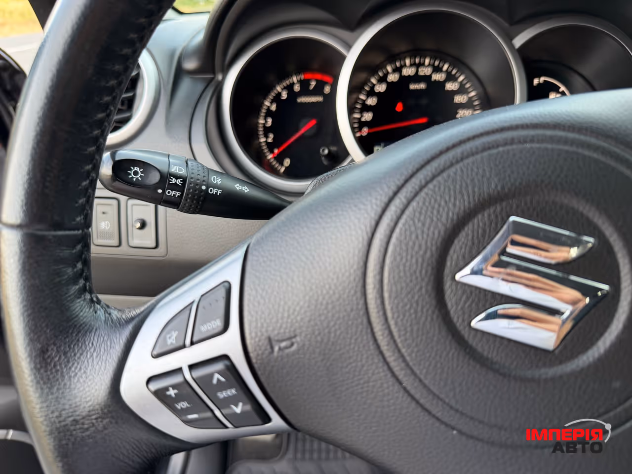 Suzuki Grand Vitara - фото 37
