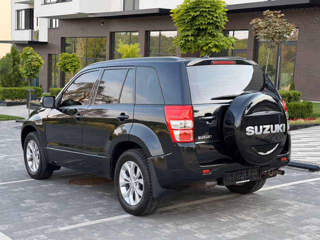 Suzuki Grand Vitara - фото 3