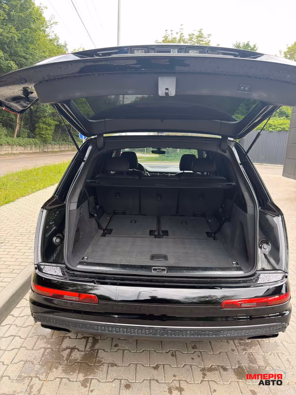 Audi Q7 - фото 8