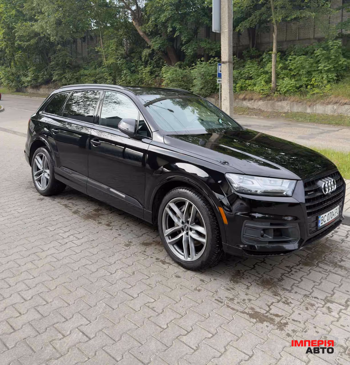 Audi Q7 - фото 6