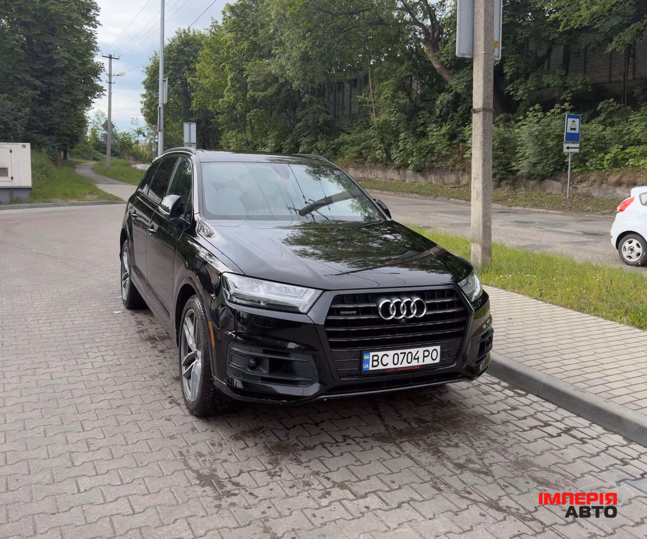 Audi Q7 - фото 1