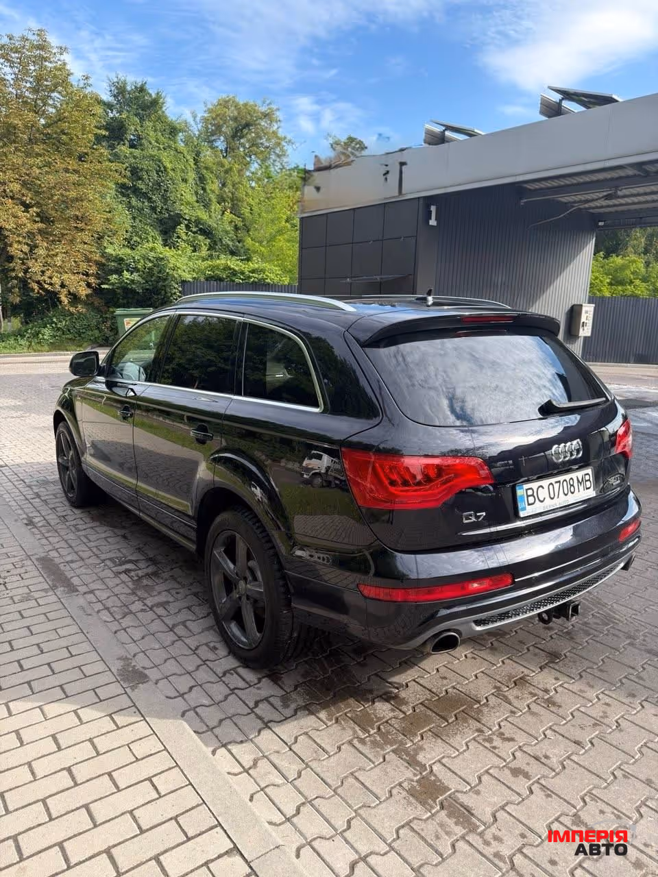 Audi Q7 - фото 8