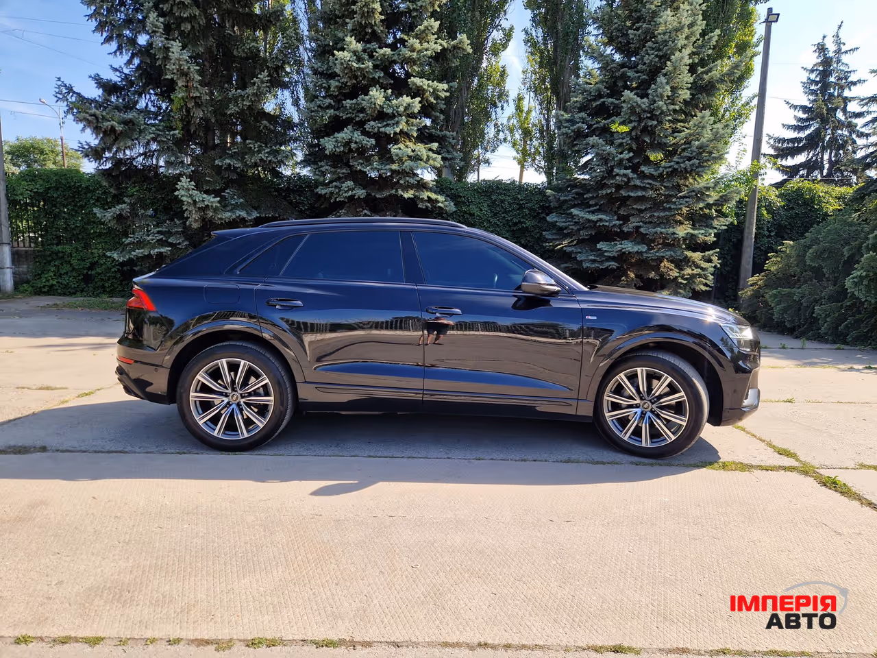 Audi Q8 - фото 3