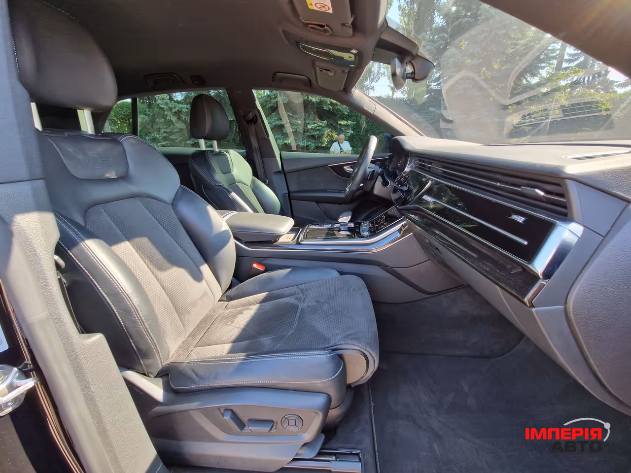 Audi Q8 - фото 35