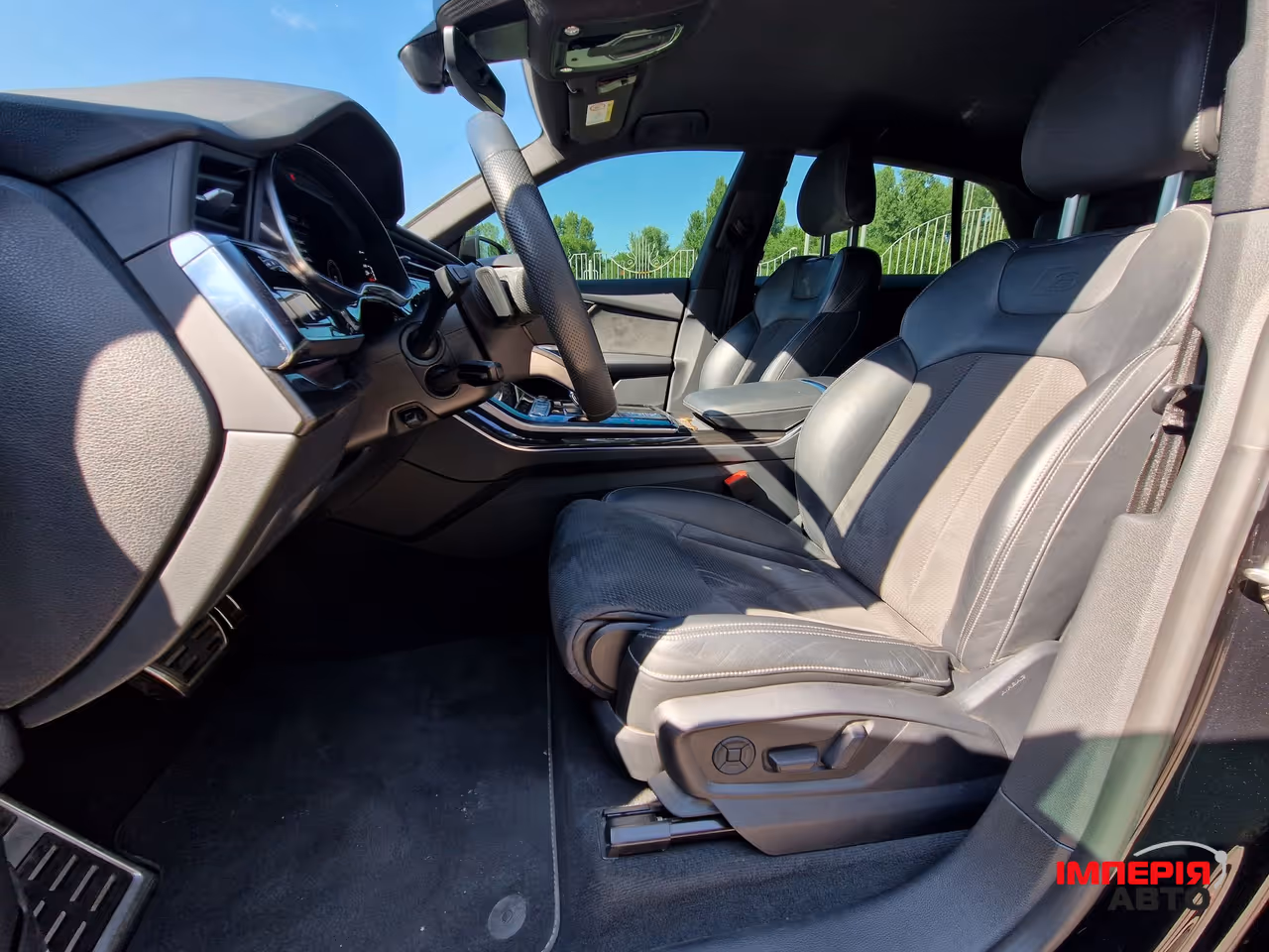Audi Q8 - фото 16