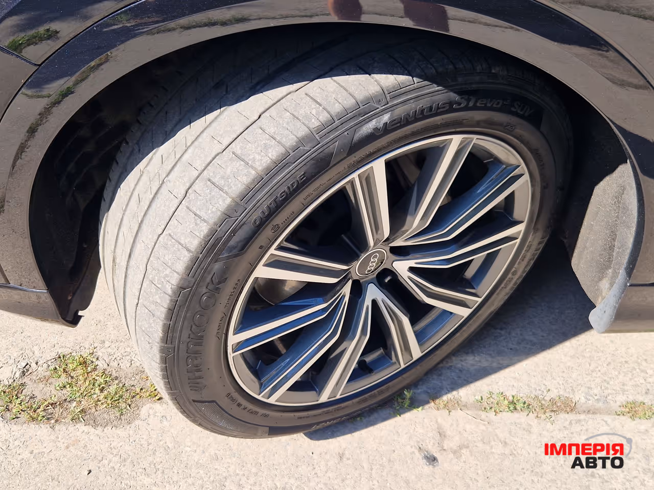 Audi Q8 - фото 11
