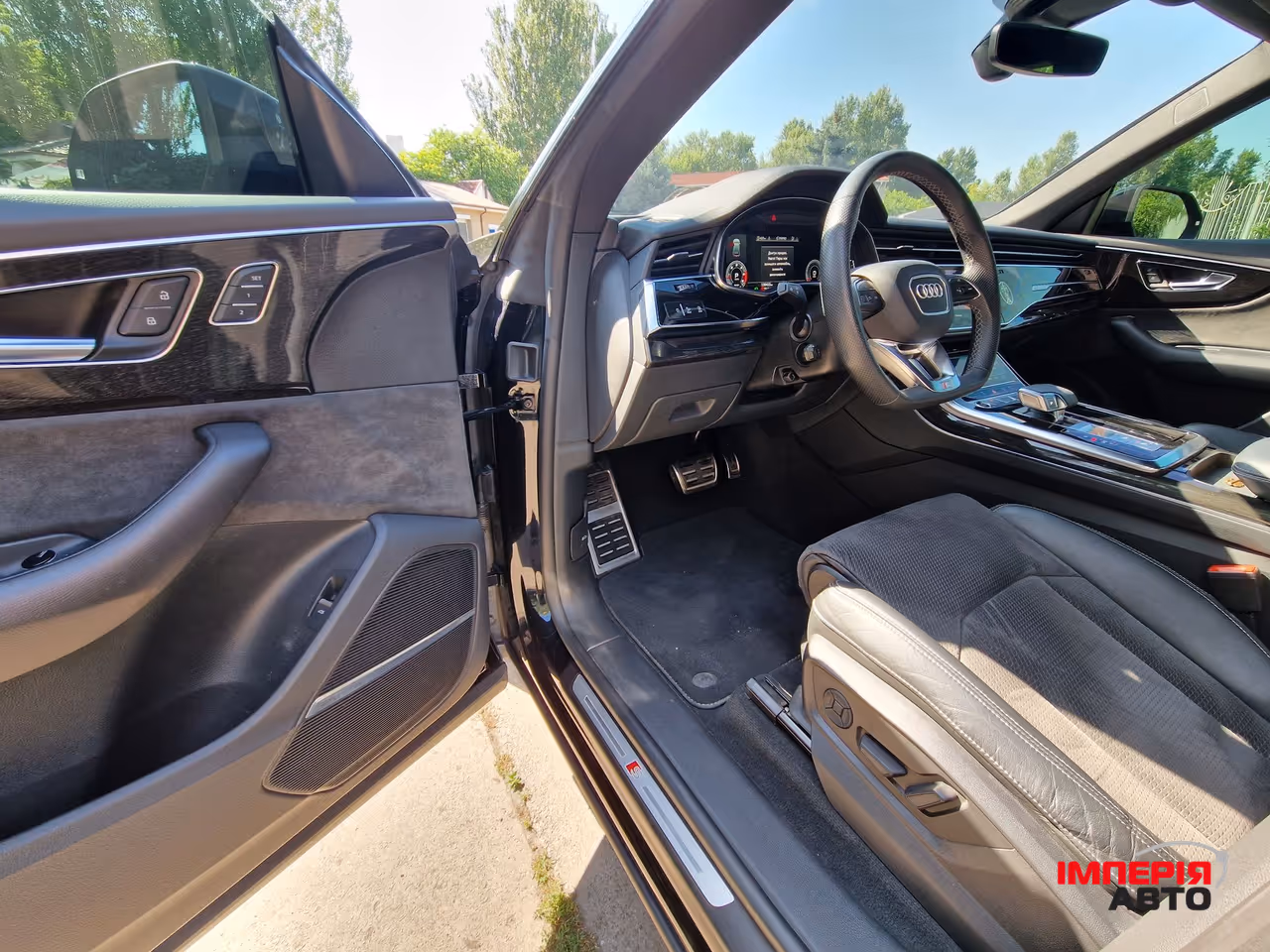 Audi Q8 - фото 15