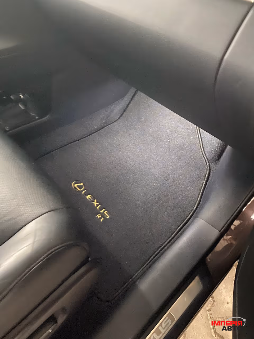 Lexus RX - фото 5