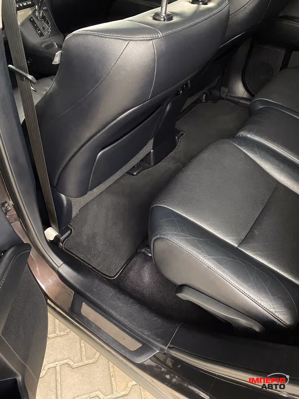 Lexus RX - фото 4