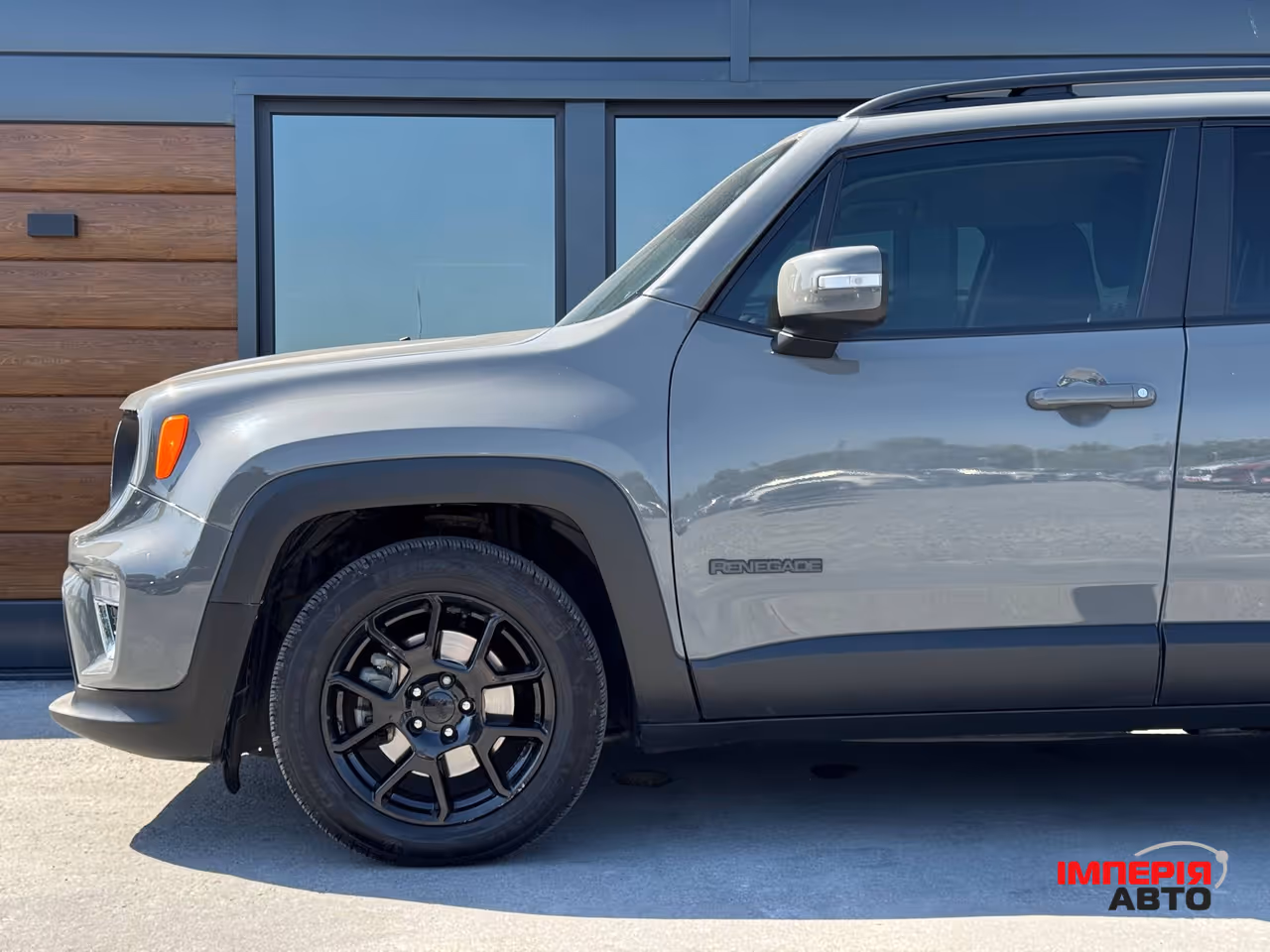 Jeep Renegade - фото 15