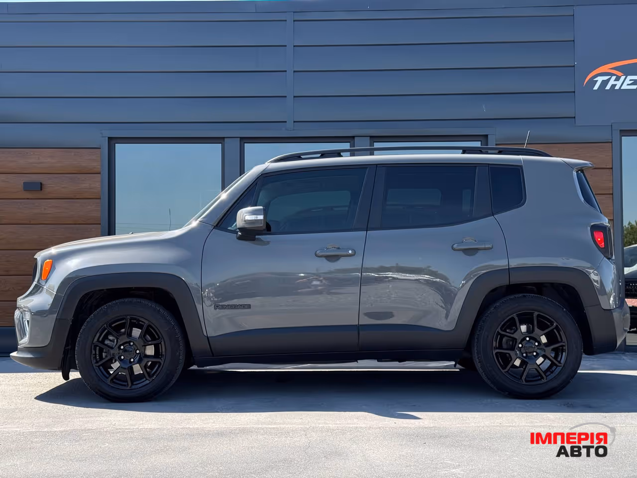 Jeep Renegade - фото 14