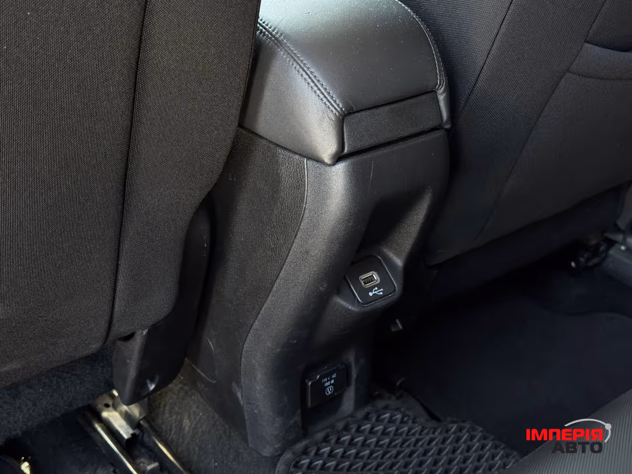 Jeep Renegade - фото 52