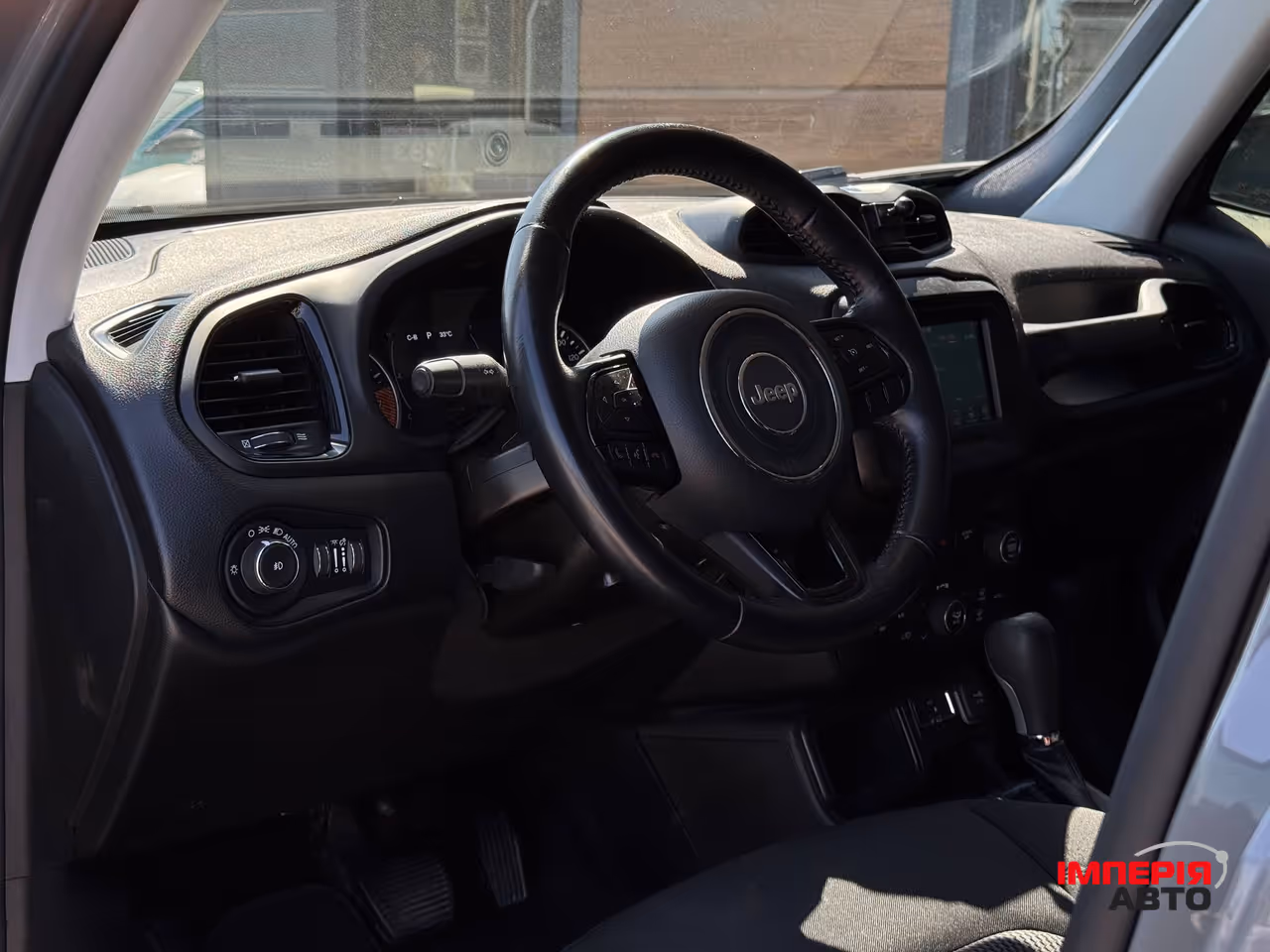 Jeep Renegade - фото 34