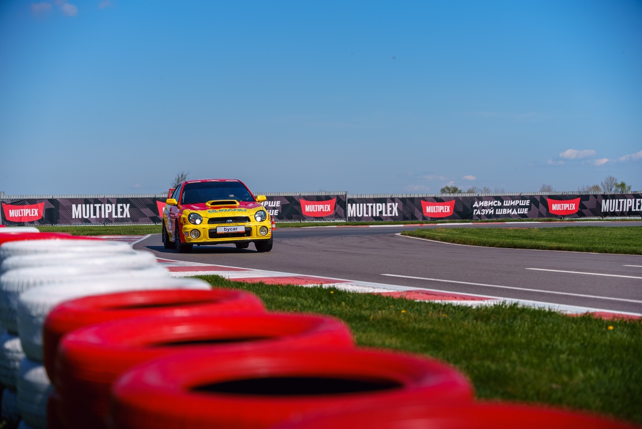 Subaru Impreza WRX STi - фото 2