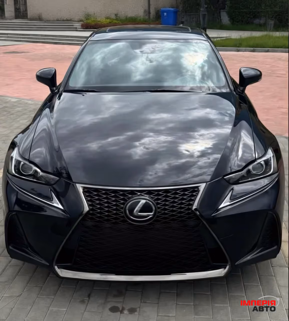 Lexus IS - фото 1
