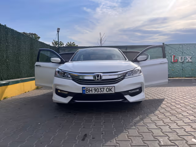Honda Accord - фото 1