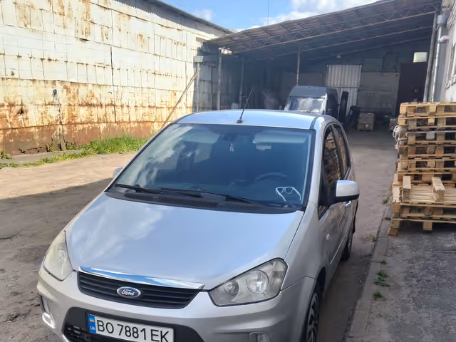 Ford C-MAX - фото 1