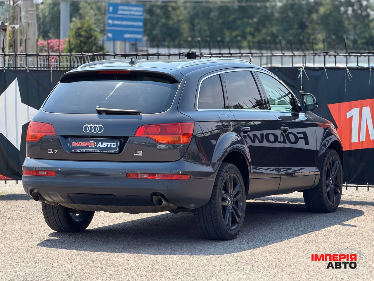 Audi Q7 - фото 6