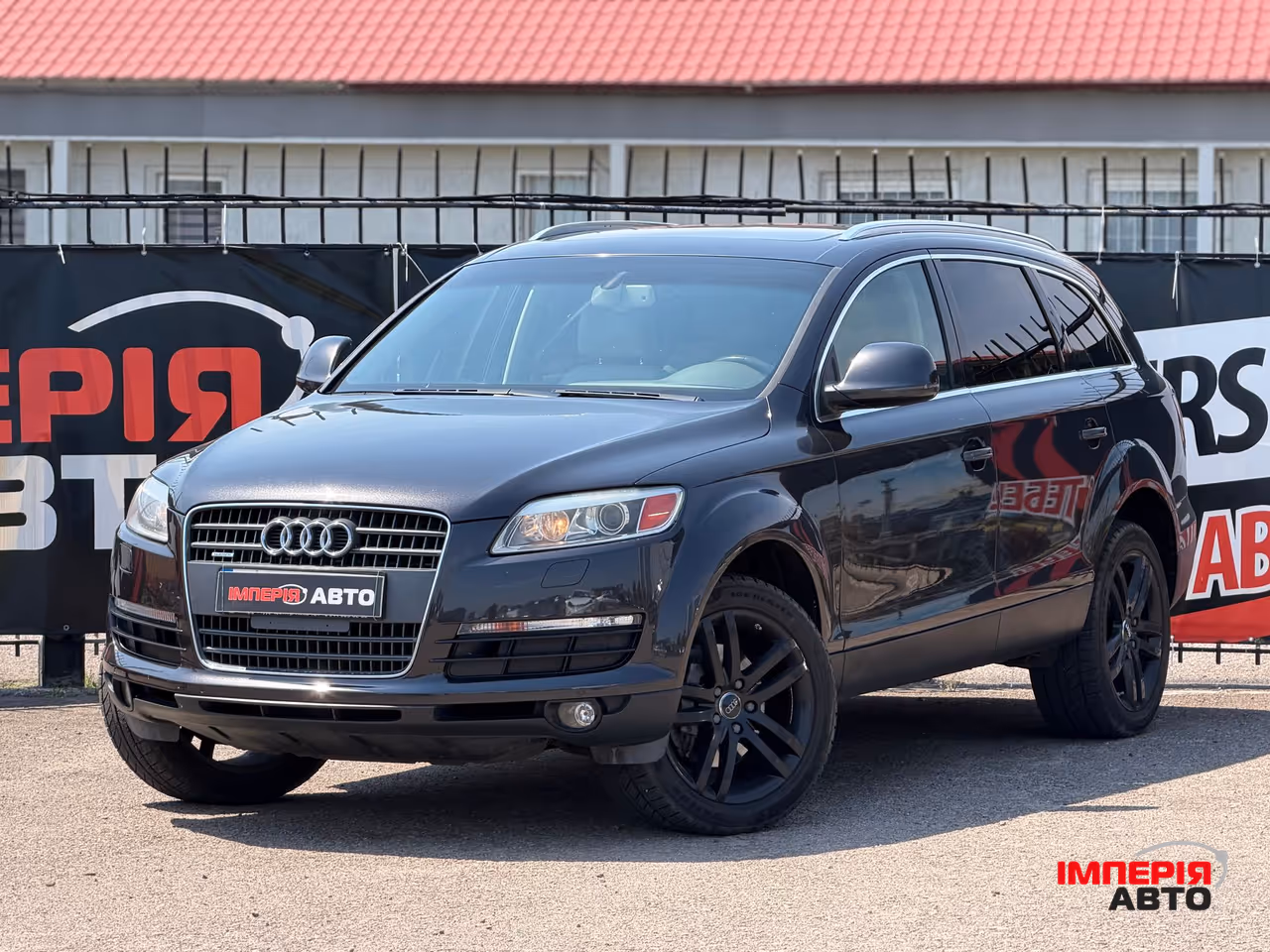 Audi Q7 - фото 1