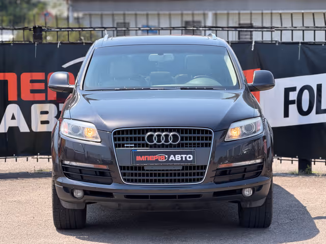 Audi Q7 - фото 3