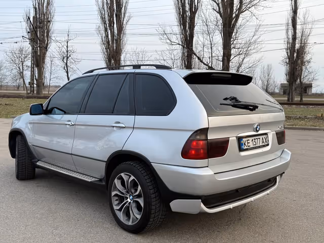 BMW X5 - фото 4