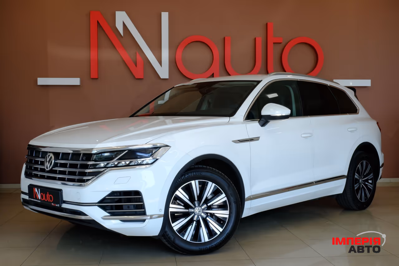 Volkswagen Touareg - фото 1
