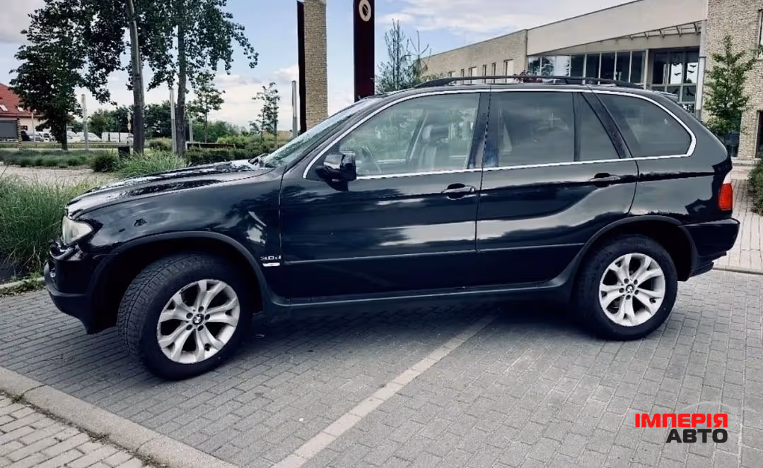 BMW X5 - фото 1