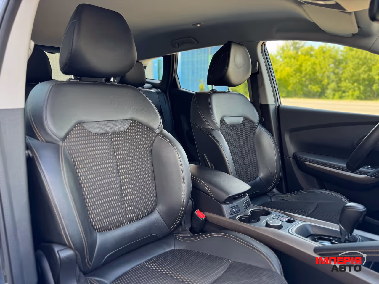 Renault Kadjar - фото 47