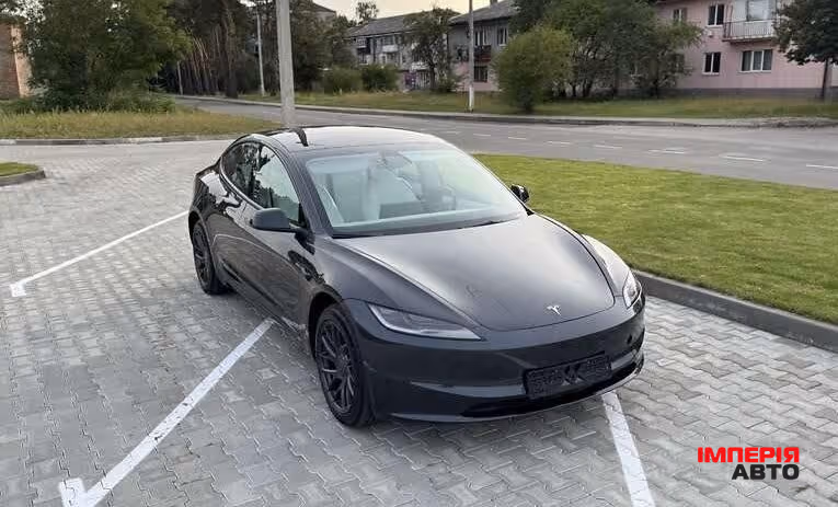 Tesla Model 3 - фото 2