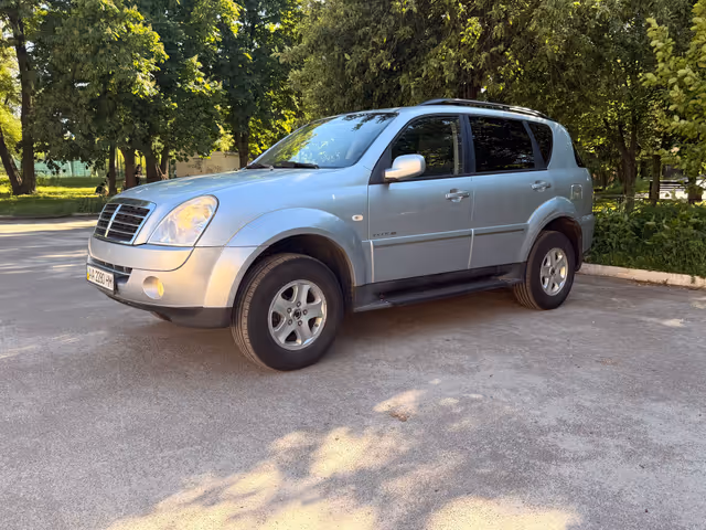 SsangYong Rexton - фото 5