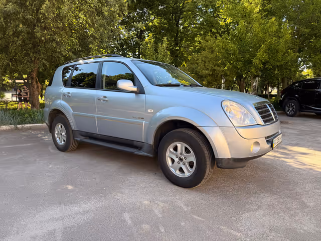 SsangYong Rexton - фото 4