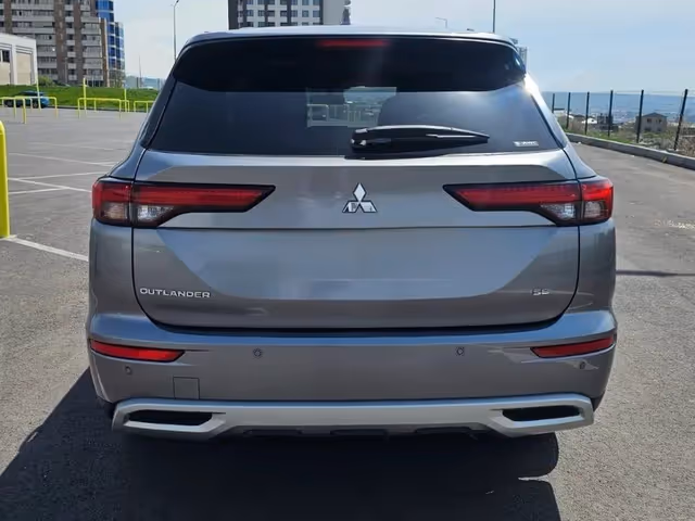 Mitsubishi Outlander - зображення 5