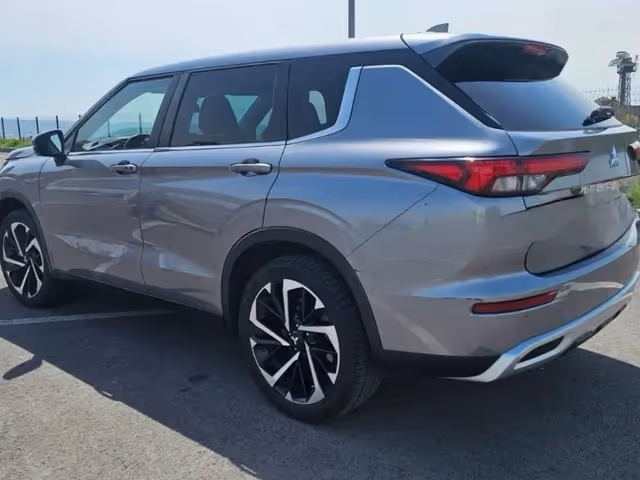 Mitsubishi Outlander - зображення 4