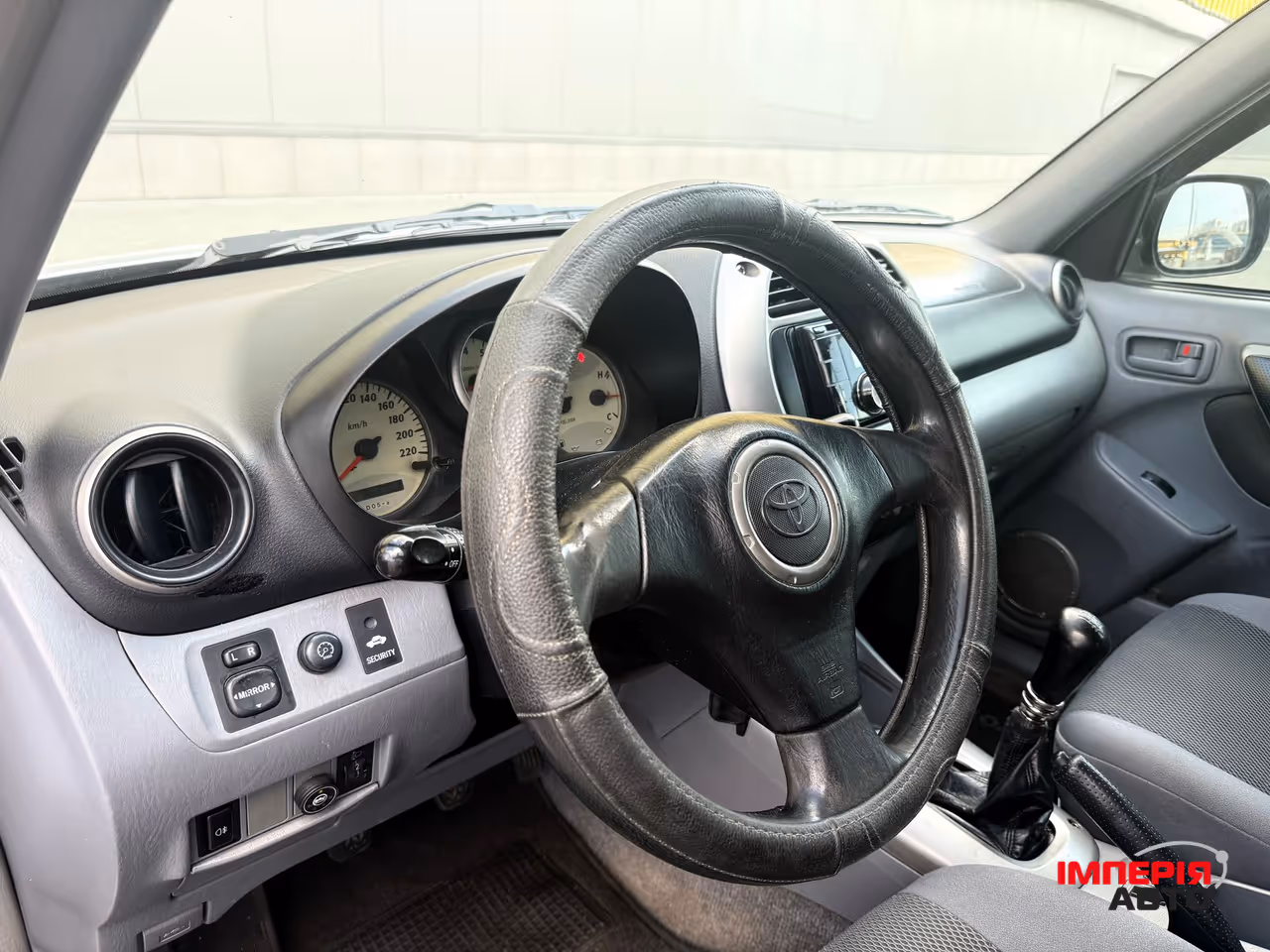 Toyota RAV4 - фото 25
