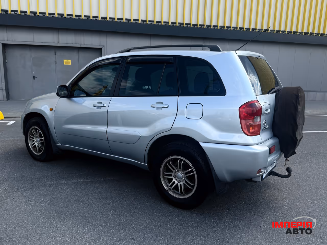 Toyota RAV4 - фото 18