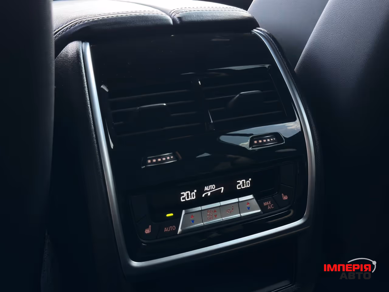 BMW X7 - фото 9
