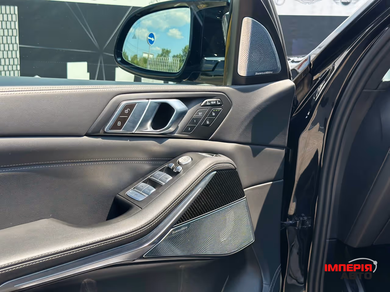 BMW X7 - фото 8